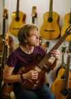 Ein Schwede baut Gitarren in der Neustadtgasse Ein Schwede baut Gitarren in der Neustadtgasse