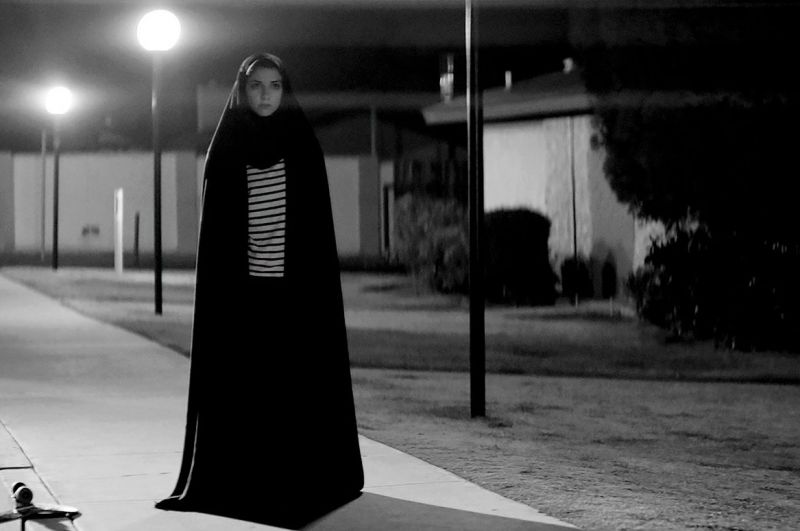 A Girl Walks Home Alone at Night (USA 2014)