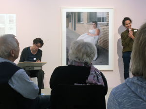 Aufgeweckte Foto-Geschichten – Angebot für Menschen mit Demenz Aufgeweckte Foto-Geschichten – Angebot für Menschen mit Demenz