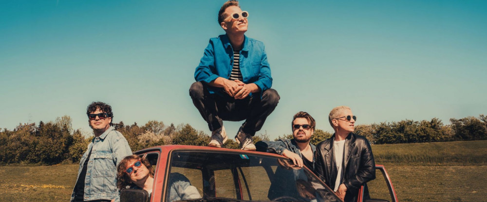 Ausverkauft: Hecht (Ch), Esmeralda Galda (CH) Ausverkauft: Hecht (Ch), Esmeralda Galda (CH)