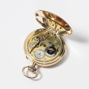 Gold-Taschenuhr, Schaffhausen, um 1913, sign.: International Watch C°. Geschenk aus Privatbesitz, 2019. Foto: Michael Lio Gold-Taschenuhr, Schaffhausen, um 1913, sign.: International Watch C°. Geschenk aus Privatbesitz, 2019. Foto: Michael Lio