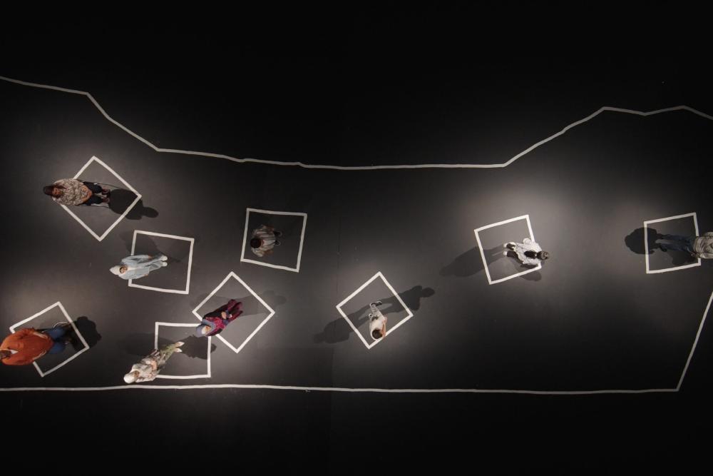 Qui vit encore (Who Is Still Alive) / Regiegespräch mit Nicolas Wadimoff